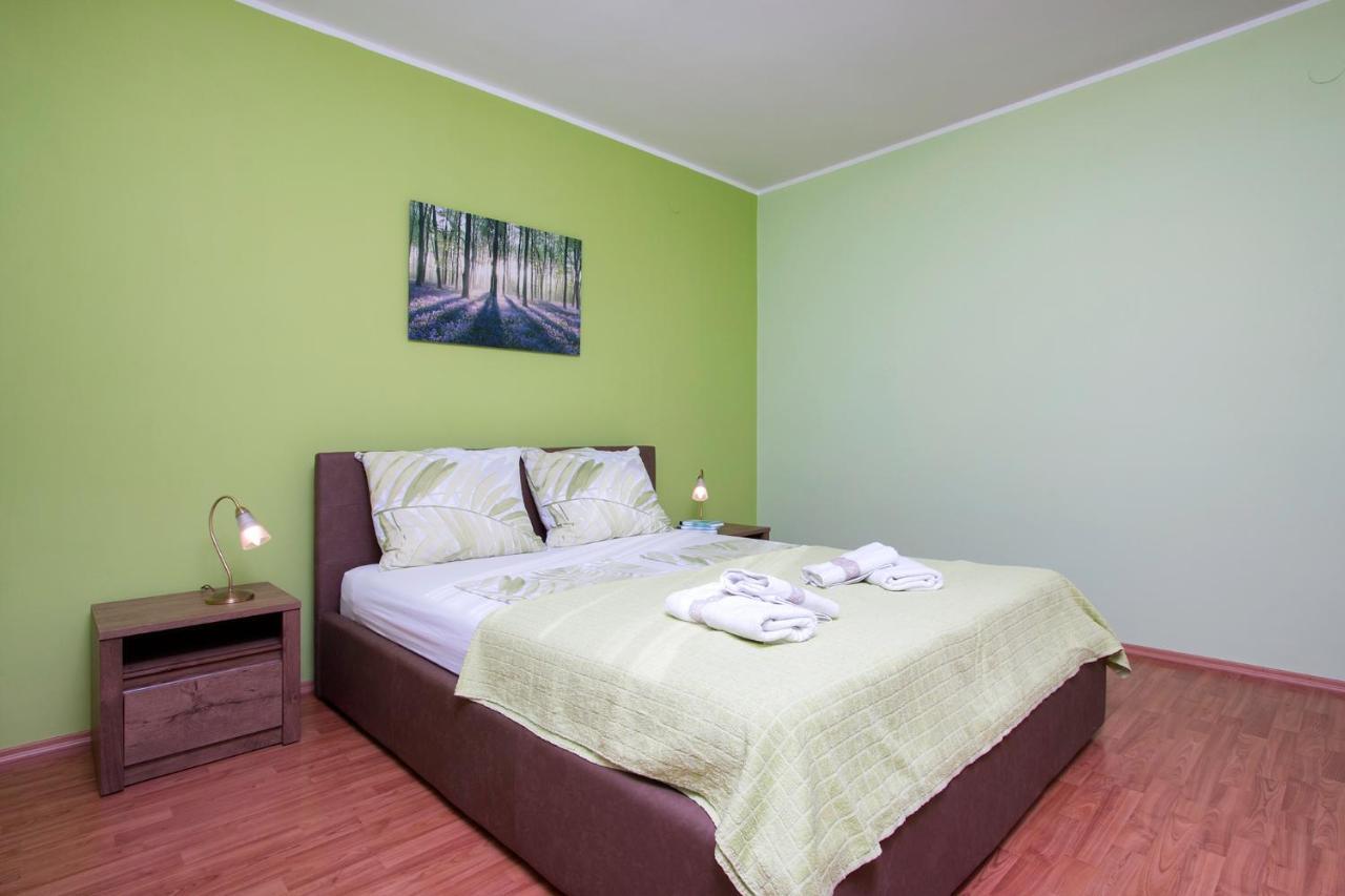 Apartment Rubina With Secure Parking Medulin Exterior photo